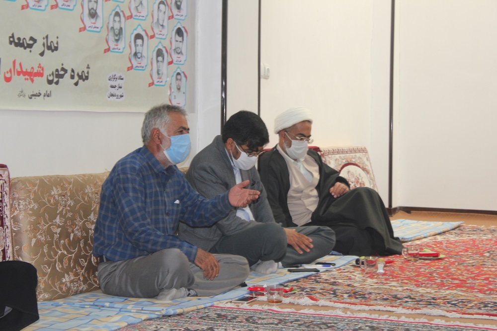 نشست هم انديشي مديران کانون هاي فرهنگي هنري مساجد و  تجليل از فعالان فرهنگي شهر وردنجان