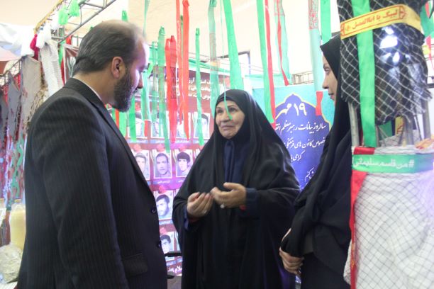 افتتاح نمايشگاه مشترک توانمندي هاي کانون ها و بسيج در آستانه 19 مهر در چهارمحال و بختياري