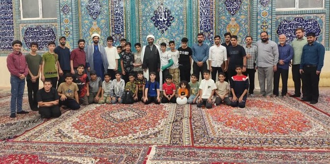 محبت به نوجوانان، کليد حضور آنان در مسجد است